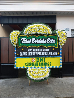 Papan Bunga Duka di Dusun Besar